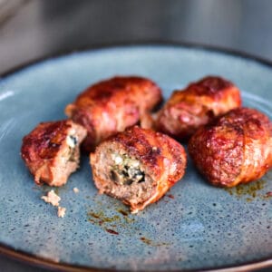 Bacon Bombs gegrillt