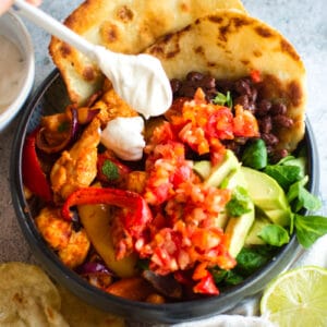 Chicken Fajita Bowl - Gesunde Bowl Rezepte