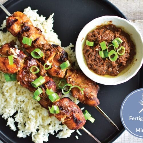 Schnelles Rezept für Hähnchen-Satay mit Erdnusssauce