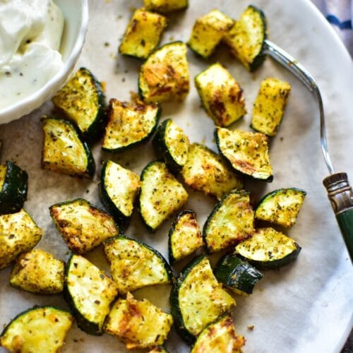 Zucchini in der Heißluftfritteuse: gesunde Zucchini Happen