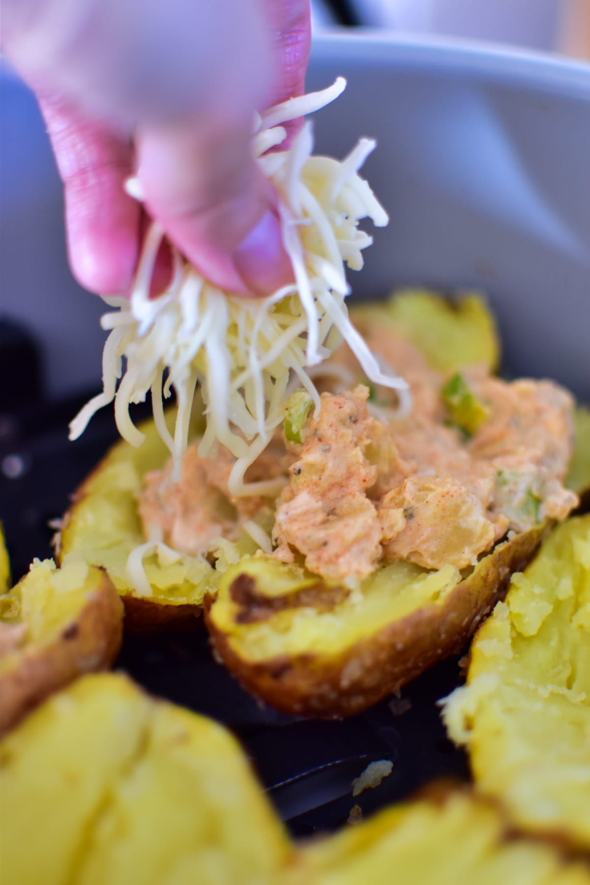 Überbackene Kartoffeln aus der Heißluftfritteuse