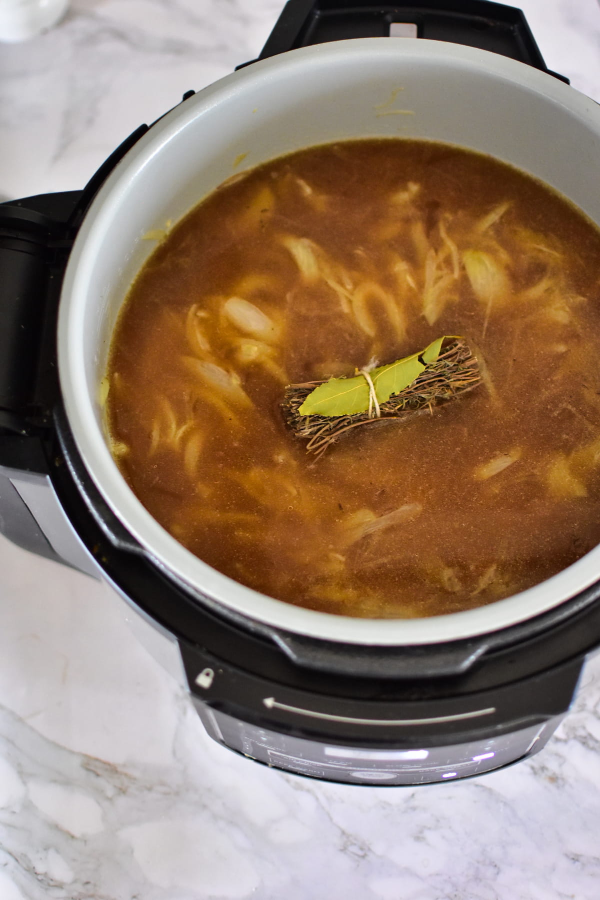 Französische Zwiebelsuppe im Slow Cooker « Hauptsache-Lecker