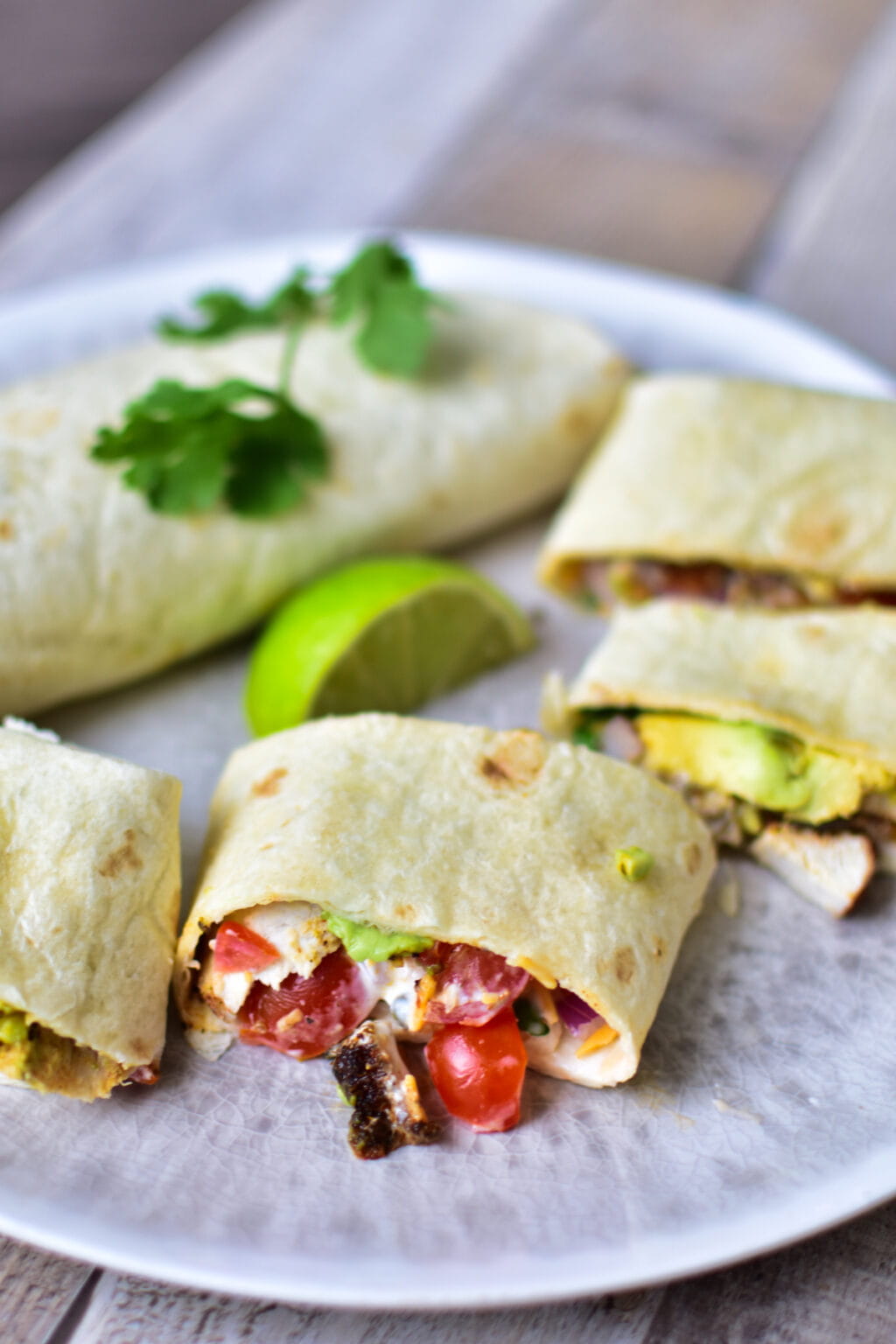 Schnelle Hähnchen-Avocado Wraps in unter 30 Minuten