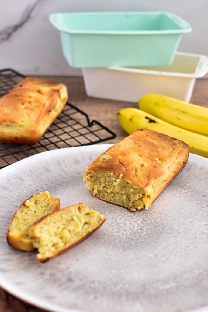 Saftige Mini Bananenbrote im Airfryer gebacken