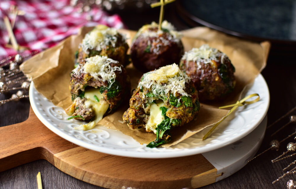 Käsefrikadellen aus dem Airfryer – Mozzarella & Spinat