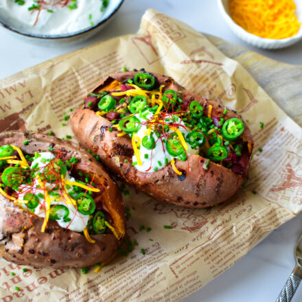 Schnelles und einfaches Airfryer-Rezept mit ganzen Süßkartoffeln