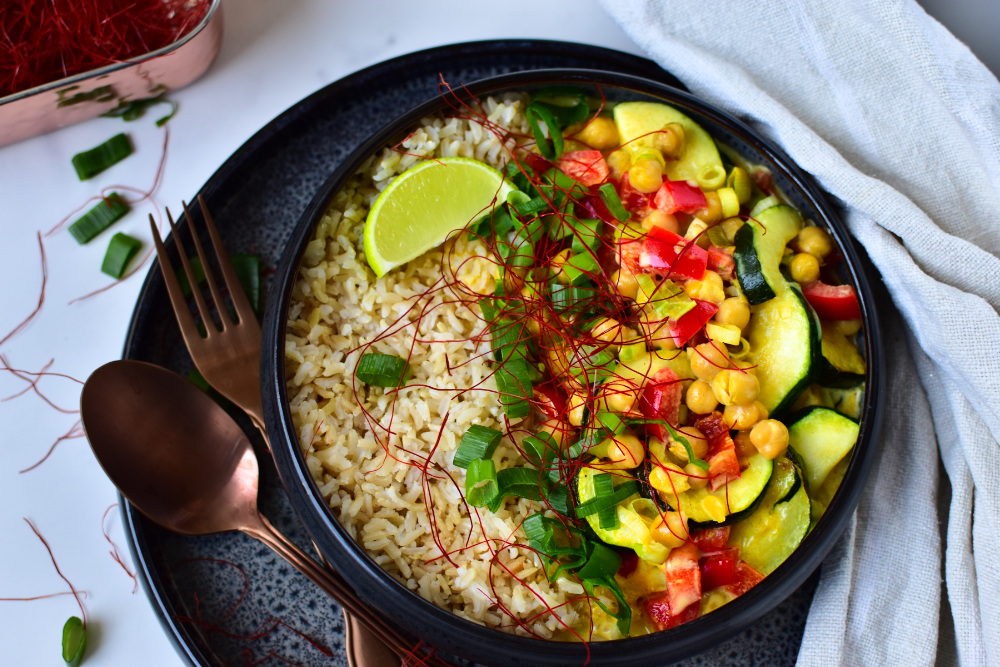 Cremiges Kichererbsen Curry aus dem Airfryer – schnell & gesund