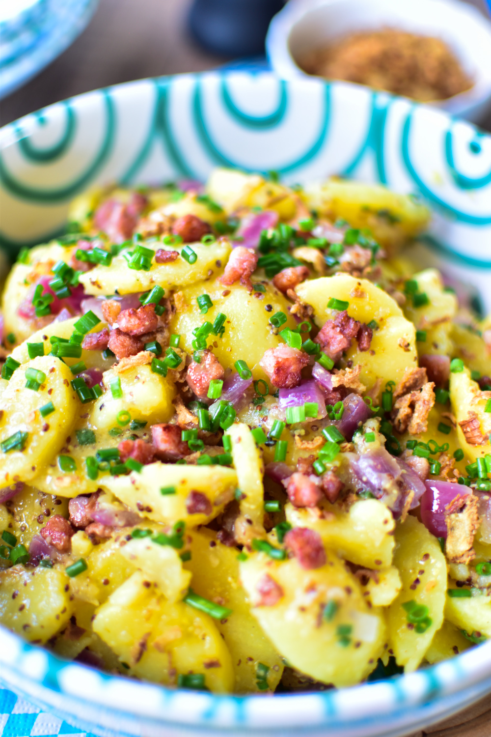 Bier-Kartoffelsalat – perfekt als Beilage für Grillparty oder Brotzeit.