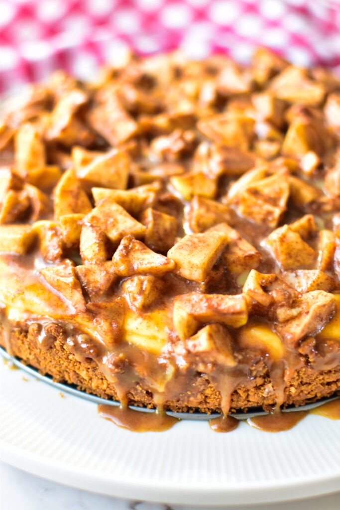 Detailbild Airfryer Bratapfelkuchen mit Karamellsauce