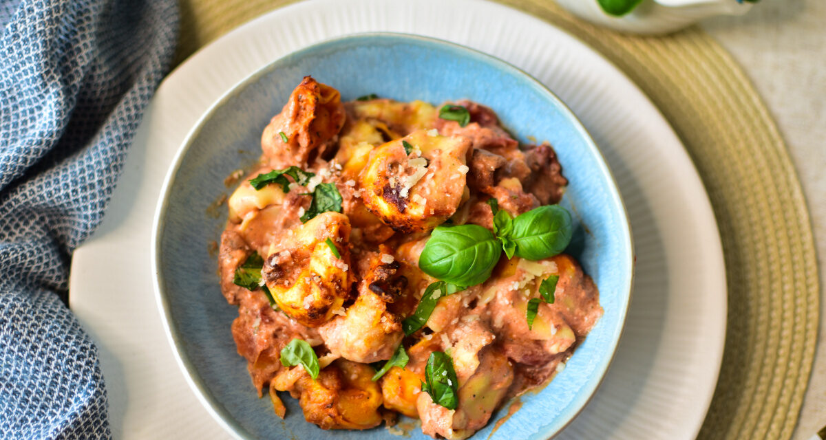 Einfaches Abendessen Airfryer: Cremige One-Pot Tortellini