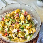 Crispy Tortellinisalat mit grünem Spargel: Der Grillbeilagen-Hit aus dem Airfryer!